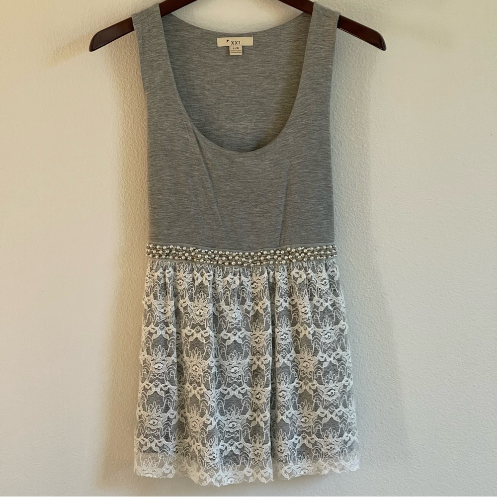 Forever 21 Sleeveless Peplum Lace Top With Pearls & Crystal Waistband Gray Large